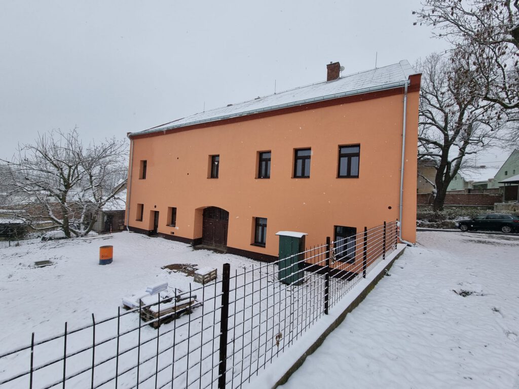 Obecní úřad Lipno – zateplení a rekonstrukce interiéru